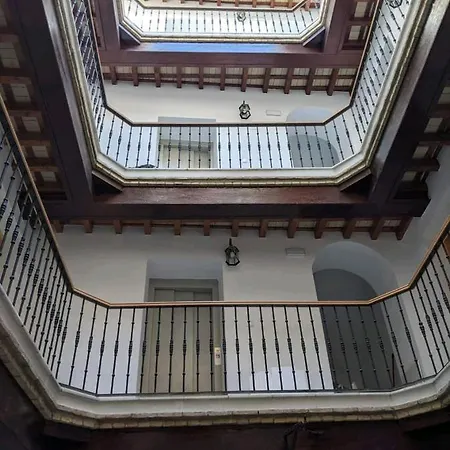 Lindo Piso En El Centro Historico De * Cadix